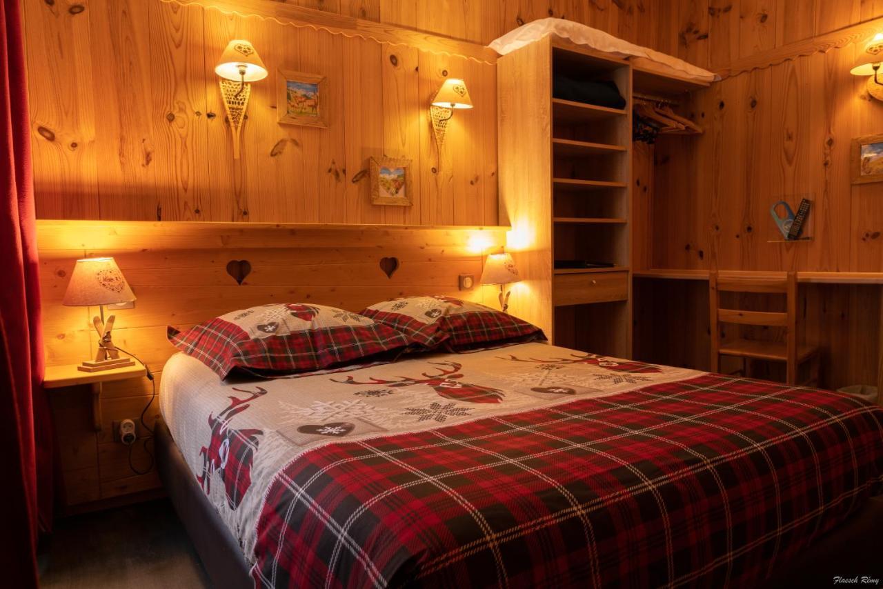 Hotel Quin Te Va Cauterets Buitenkant foto